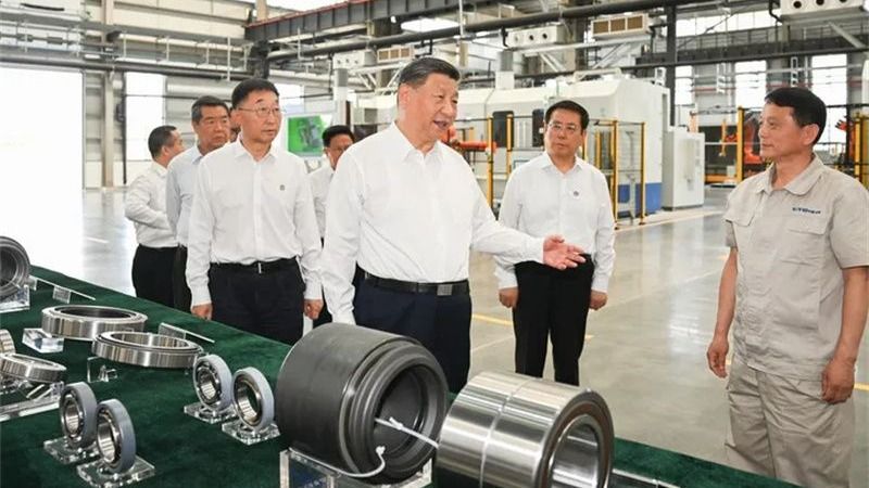 习近平：坚定信心推动高质量发展高效能治理 奋力谱写中原大地推进中国式现代化新篇章