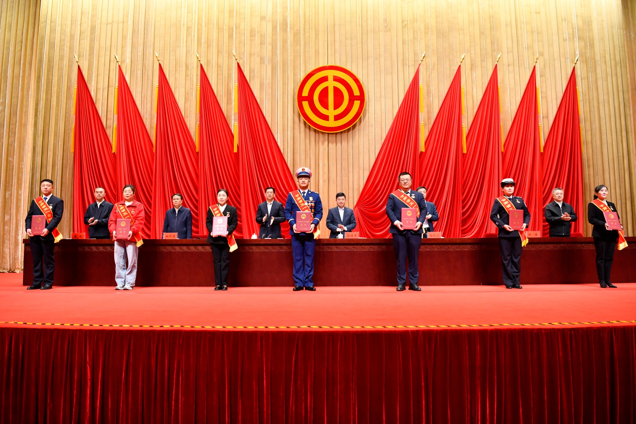 2026年甘肃省五一劳动奖揭晓，甘肃能化集团1个集体1名职工获奖！